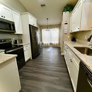 Getaway Pool House Holiday home