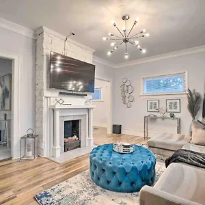  Holiday home Downtown Premiere United States
