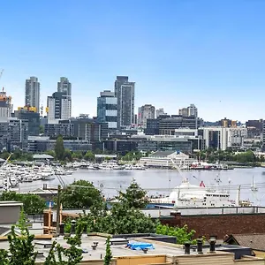  Holiday home Skyline Retreat Cozy 1bd W Balcony Views United States