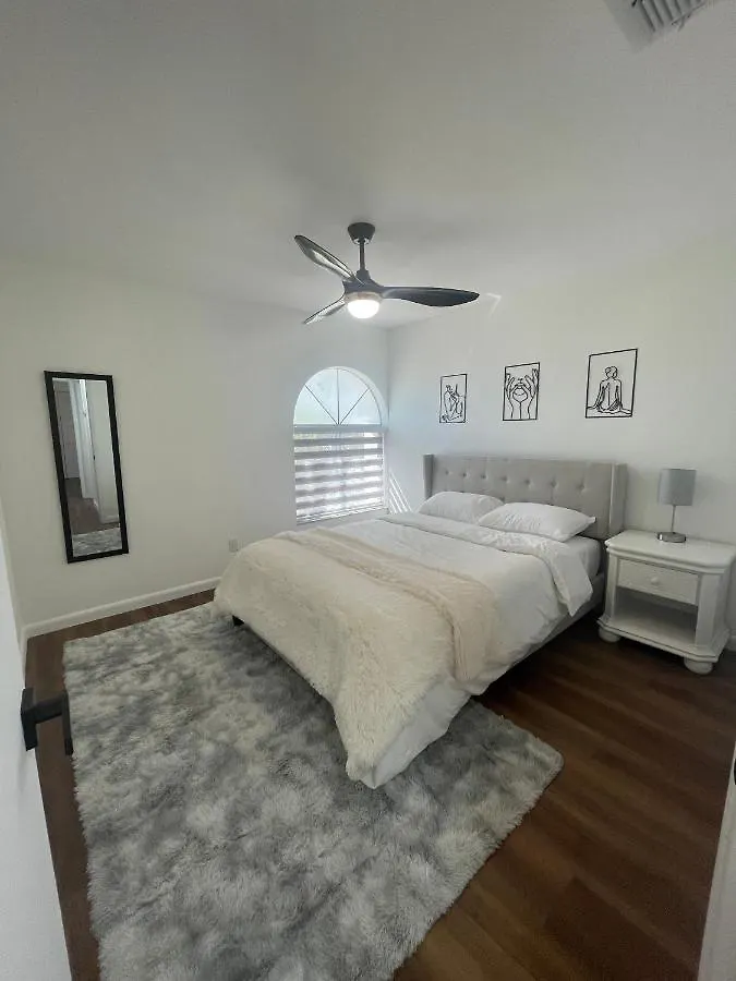 Tampa Golf Course Oasis With Pool- 4 Bedrooms!